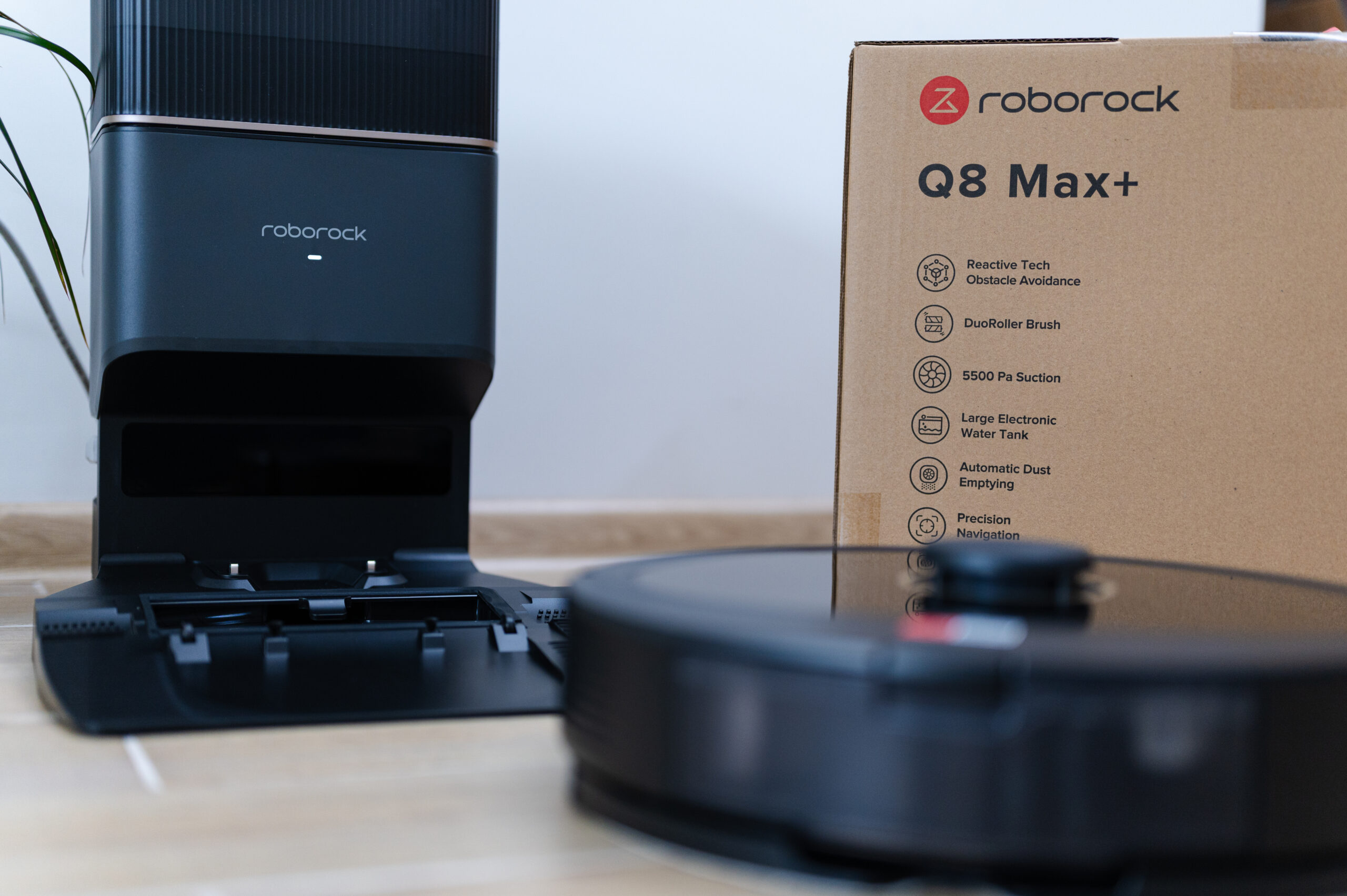 Roborock Q8 Max Robot Vacuum Cleaner 5500Pa Suction DuoRoller Brush  Reactive Tech Obstacle Avoidance Upgraded of roborock Q7 Max